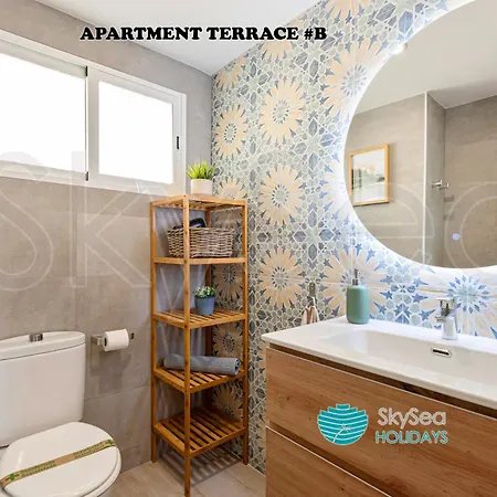 Skysea Puerto Marina Daire *